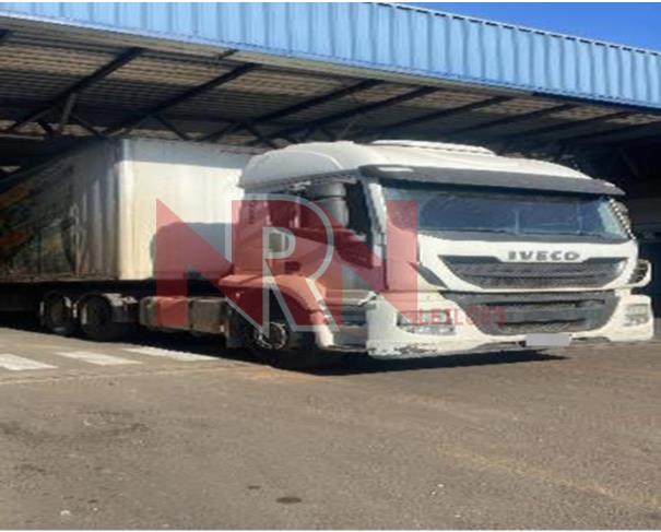 Foto de CAMINHÃO IVECO STRALIS HI-ROAD 600S44T 6X2 - 2021/2022 – ALVORADA/RS