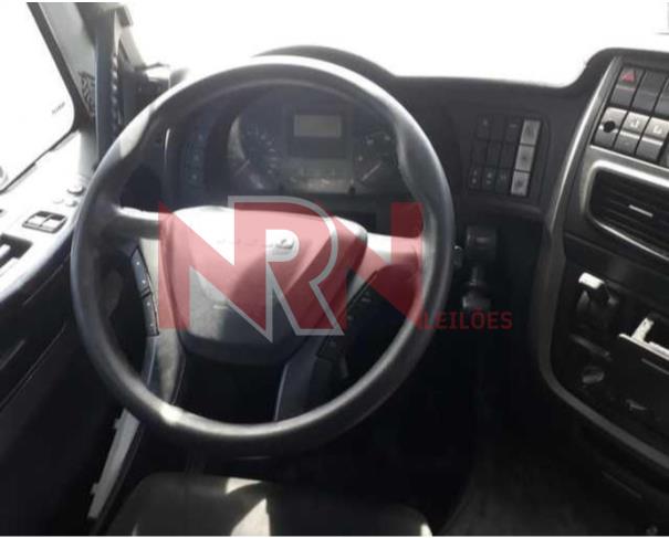 Foto de CAMINHÃO TRATOR, IVECO STRALIS HI WAY 600S44T TA, COR BRANCO BANCHIS - 2022/2022 – CURITIBA/PR