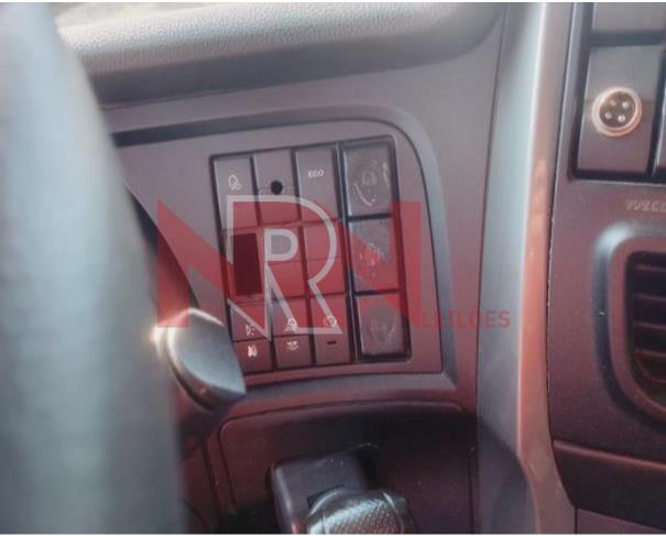 Foto de CAMINHÃO TRATOR, IVECO STRALIS HI WAY 600S44T TA - 2022/2022 – CURITIBA/PR