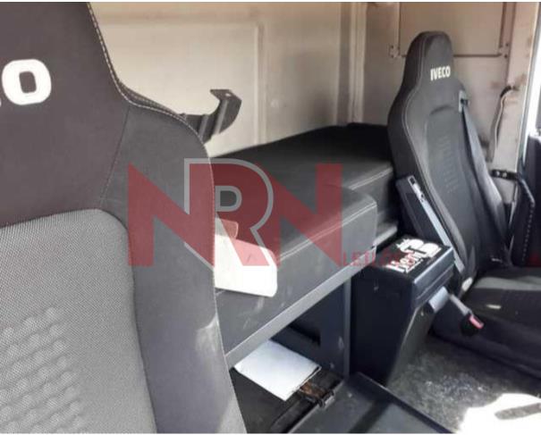 Foto de CAMINHÃO TRATOR, IVECO STRALIS HI WAY 600S44T TA, COR BRANCO BANCHIS - 2022/2022 – CURITIBA/PR