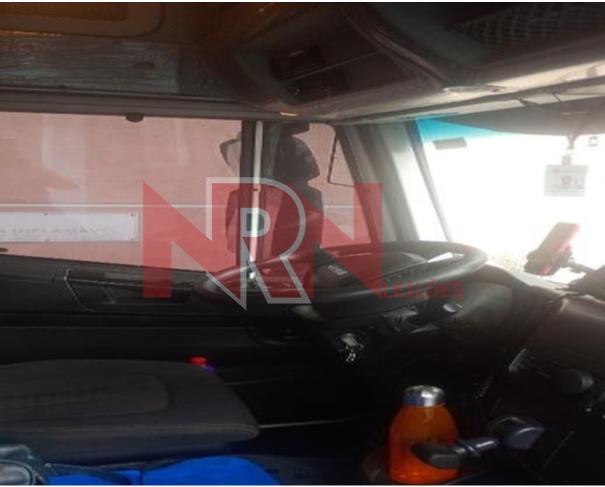 Foto de CAMINHÃO IVECO HI ROAD 600S44T EUROTRONIC CABINE LEITO TETO ALTO EE 3500 - 2022/2022 – JUATUBA/MG