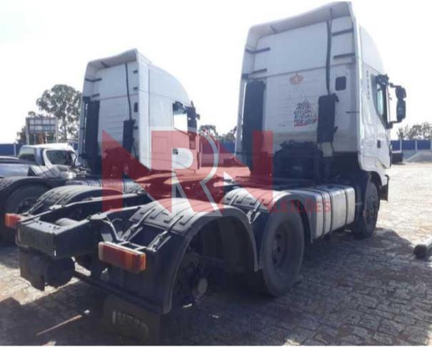 Foto de CAMINHÃO TRATOR, IVECO STRALIS HI WAY 600S44T TA, COR BRANCO BANCHIS - 2022/2022 – CURITIBA/PR