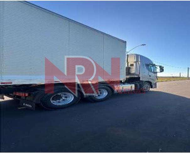 Foto de CAMINHÃO IVECO STRALIS HI WAY 600S48T - 2021/2022 – ALVORADA/RS