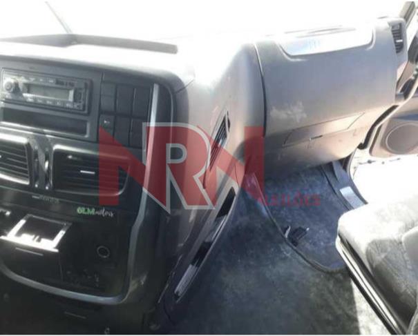 Foto de CAMINHÃO TRATOR, IVECO STRALIS HI WAY 600S44T TA, COR BRANCO BANCHIS - 2022/2022 – CURITIBA/PR