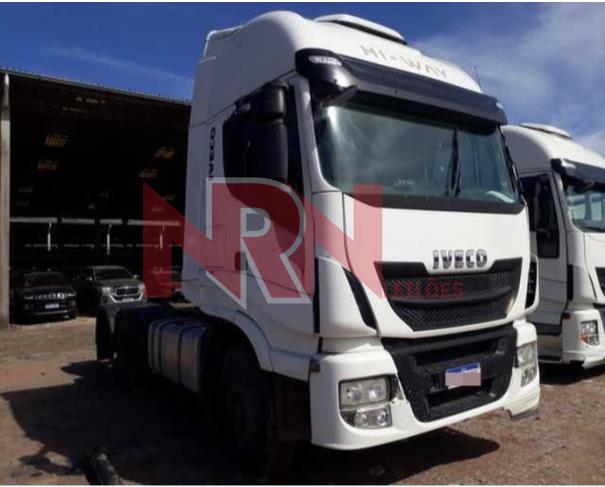 Foto de CAMINHÃO TRATOR, IVECO STRALIS HI WAY 600S44T TA, COR BRANCO BANCHIS - 2022/2022 – CURITIBA/PR