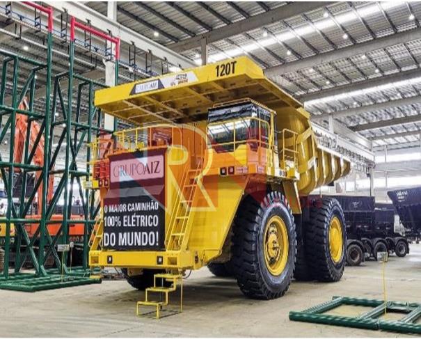 Foto de CAMINHÃO ELÉTRICO 120T BASCULANTE 50M3 - 2022 – CURITIBA/PR