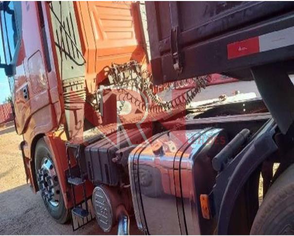 Foto de CAMINHÃO IVECO HI WAY 800S48TZ EUROTRONIC CABINE LEITO TETO ALTO EE 3500 – 2021/2022 – SIMÕES FILHO/BA